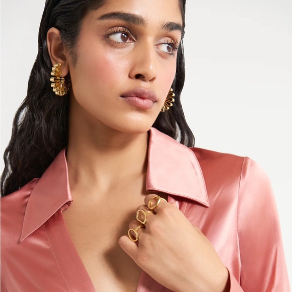 CULT GAIA Anya Gold Ring Set - Picture 3 of 5